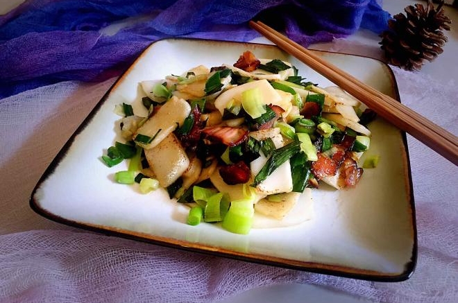 大蒜炒年糕