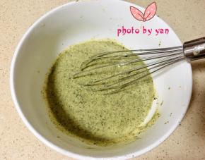 画“之”字形翻拌均匀；