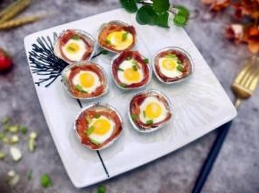 原味的培根肉和蛋香葱花的混合香，不油不腻，漂亮美味，都爱吃