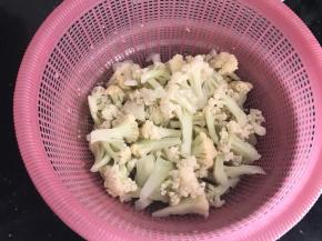 过完凉水再捞出来沥干水份