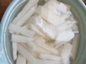 泡水里