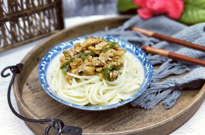 青椒肉丝打卤面