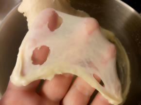 大概8分钟左右，可以拉出这样的膜。