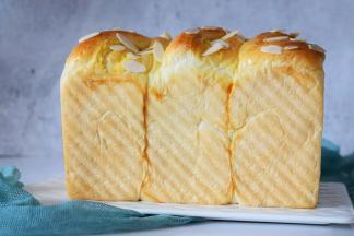 烤箱170度预热10分钟后放入中下层烤35分钟。