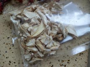 干杏鲍菇取适量