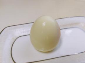 鸡蛋煮熟去壳