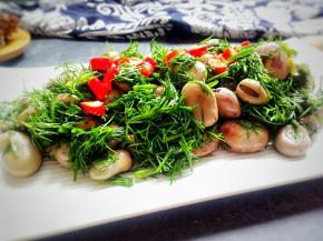 一盘美味的茴香豆就做好了