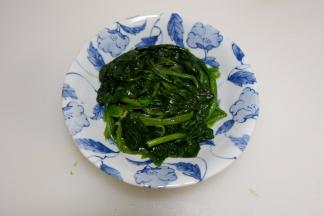 放入容器中备用