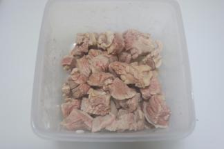 取出冲洗干净备用。