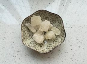 准备冰糖。