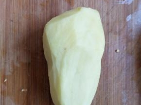 土豆一个去皮