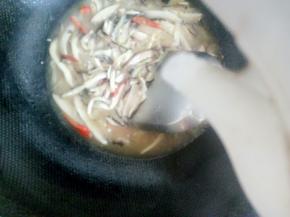 白醋，翻炒均匀