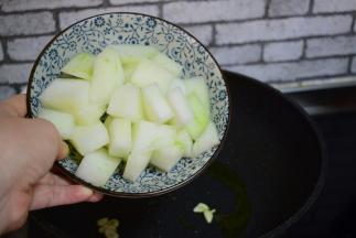 加冬瓜炒一分钟