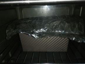 注意上色状态，烤15分钟左右上色差不多就加盖锡纸