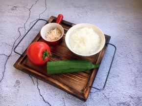 准备好所有的食材。