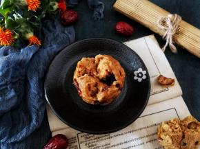 带点颗粒的红糖蒸出来有爆浆的感觉，非常的好吃哦