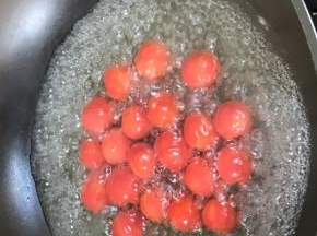 煮至表面发皱捞出