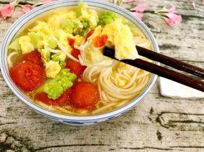 一碗美味的面好了，快来尝尝吧