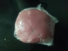 揉至材料全部混合均匀后包保鲜膜放冰箱冷藏20分钟