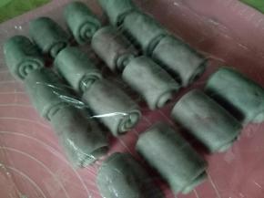 盖保鲜膜继续松弛20分钟