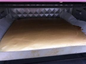 出炉后从高处摔一下震出热气