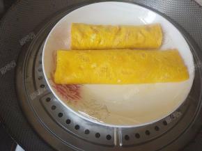 放入蒸锅蒸十分钟