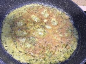 待底部干结后反面，两面烘至焦黄