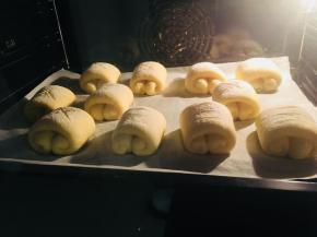 烤箱170度，烤15到20分钟。具体温度感觉自己烤箱调节。要注意观察上色情况。