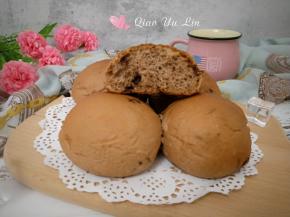 可可巧克力豆全麦小餐包。