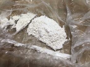 把粉类的都放到保鲜袋混合均匀