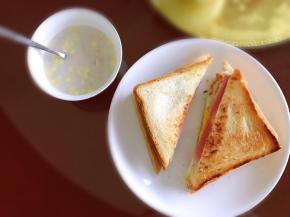 搭配燕麦片，一顿快手早餐完成啦。