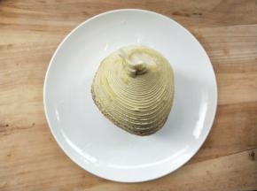 剥壳。