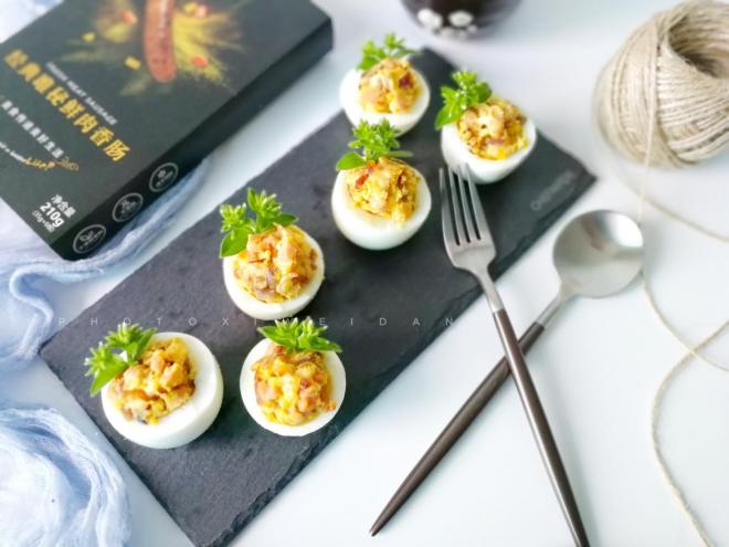 鸡蛋香肠沙拉杯