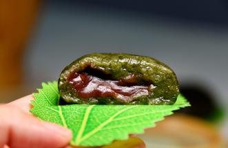 软糯香甜可口的青团完成了