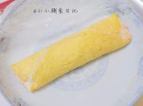 盖上保鲜膜大火蒸10分钟左右即可