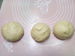 排气滚圆盖保鲜膜松弛15分钟