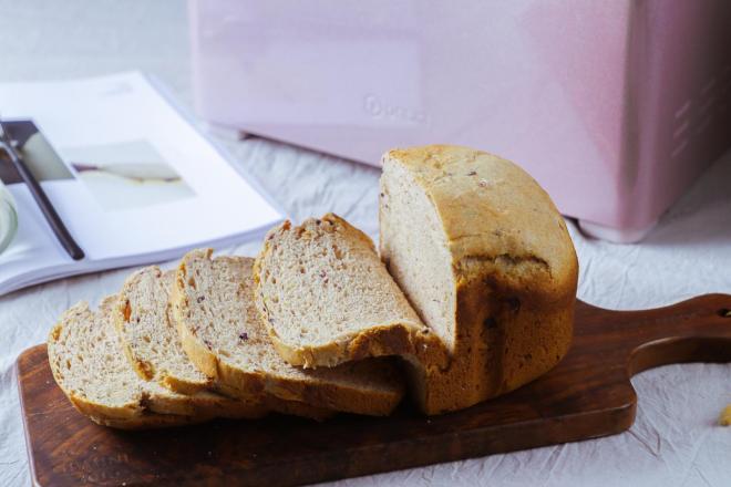 杂粮干果一键式面包