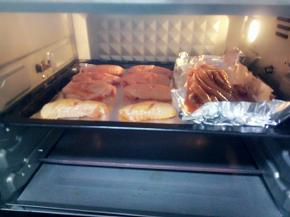 放入烤箱，180℃/30分钟