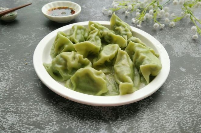 绿色饺子