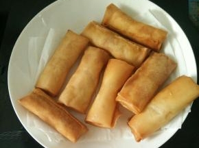 炸到金黄色，出锅控油。