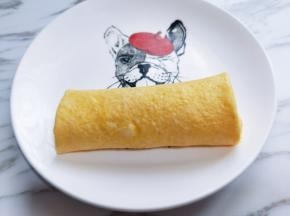 这样就好了，我做了两只鸭蛋。(做了两张蛋饼)可根据个人需求增减。