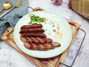 烤肠切片，自己做的，那叫一个香。