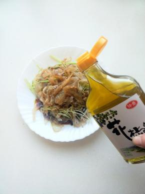 在加一点仲景花椒油，