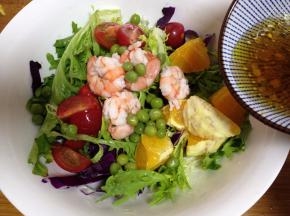 除鸡蛋外的所有食材入碗，加入碗汁拌匀