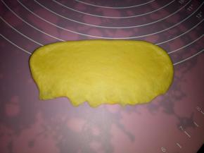 侧边按一下，方便后面卷起时收口