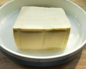 市场买的豆腐。