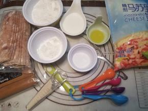 准备好饼底的原料。