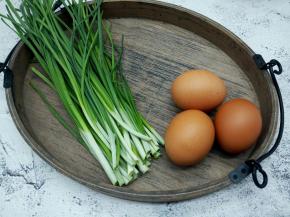 沙葱50克，土鸡蛋3个