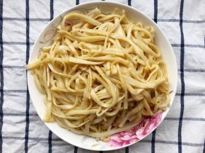 搅拌均匀腌制一下