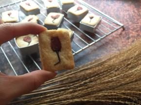 放晾后即可脱膜